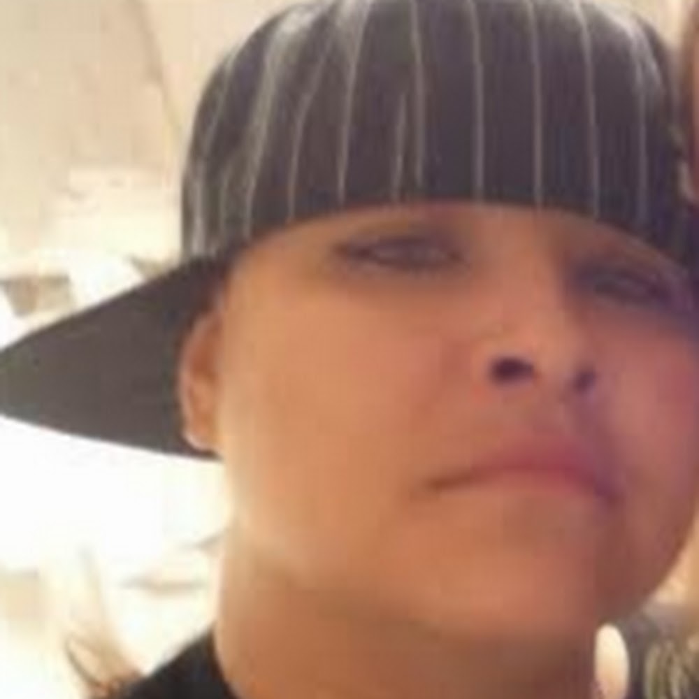 Meet your Posher, Christy